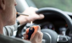 از بین بردن بوی سیگار در ماشین با ۷ روش ساده / بوی سیگار تا چند ساعت در ماشین می ماند ؟