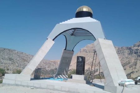 جانی دوباره به نماد موسیقی فولکور بختیاری/بنای یادبود بهمن علاالدین در اندیکا بازسازی شد