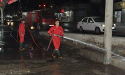 پاکسازی و شستشوی معابر و پیاده‌روهای خیابان آزادی مسجدسلیمان