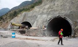 اتمام عملیات بتن ریزی تونل شهرکرد – فارسان – مسجدسلیمان
