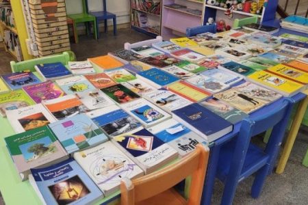 اهدای ۷۰ گنجینه معرفت به کتابخانه عمومی میرزای بختیاری مسجدسلیمان