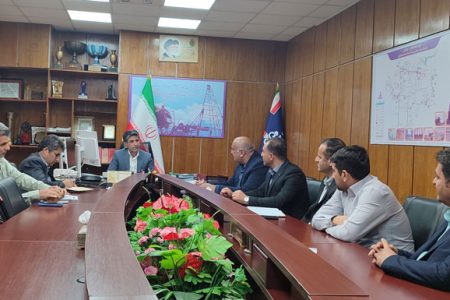 دیدار مدیر آموزش و پرورش عشایر خوزستان با مدیرعامل شرکت بهره‌برداری نفت و گاز مسجدسلیمان/ اعلام آمادگی نفت برای توسعه اماکن آموزشی در چارچوب مسئولیت های اجتماعی