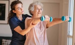 ۶ تمرین ضروری که زنان بالای ۵۰ سال باید هر هفته انجام دهند