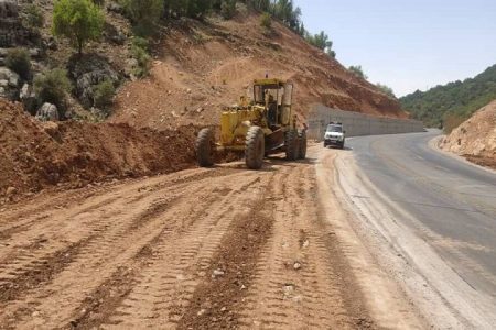 تعریض و اصلاح ۲۰ قوس پرحادثه در محور گردشگری شهرستان لالی