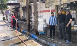 پاکسازی و آهک‌پاشی کانال‌های دفع آب‌های سطحی بازار نمره یک