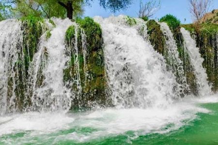 آبشارهای آرپناه لالی؛ بهشت خنک زاگرس در انتظار توسعه زیرساخت‌های گردشگری