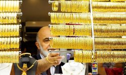 کاهش اندک قیمت سکه و طلا در بازار آزاد امروز یکشنبه ۲۵ مرداد
