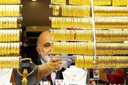 کاهش اندک قیمت سکه و طلا در بازار آزاد امروز یکشنبه ۲۵ مرداد