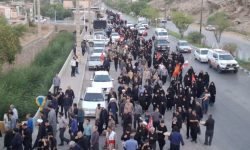 راهپیمایی جاماندگان اربعین حسینی(ع) در مسجدسلیمان برگزار شد؛ شهرداری در خط مقدم خدمات‌رسانی به عزاداران