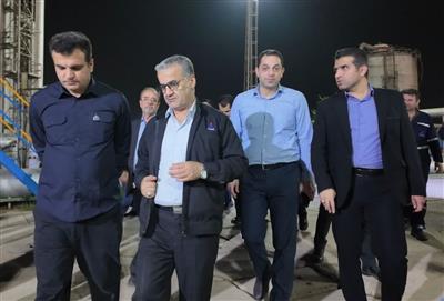 بازدید مدیرکل حراست شرکت ملی نفت ایران از تأسیسات عملیاتی شرکت بهره‌برداری نفت و گاز کارون/ بزرگترین تولید کننده نفت و گاز کشور مورد رصد مدیرکل حراست NIOC قرار گرفت