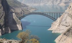 سقوط مرگبار جوان ۲۵ سال از نردبان پل دریاچه کارون